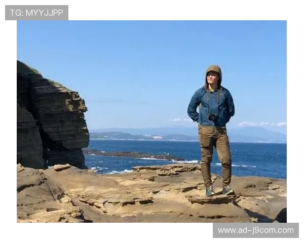 雪天踢球保暖防滑全攻略提升足球表现穿搭技巧指南实战应用要点汇